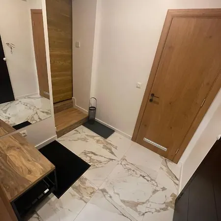 Sofie - Free Parking Place In The Garage Appartement *