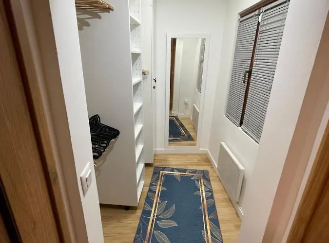 Sofie - Free Parking Place In The Garage