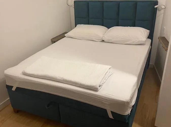 Sofie - Free Parking Place In The Garage Lejlighed Beograd