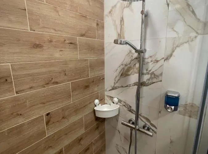 Sofie - Free Parking Place In The Garage Beograd